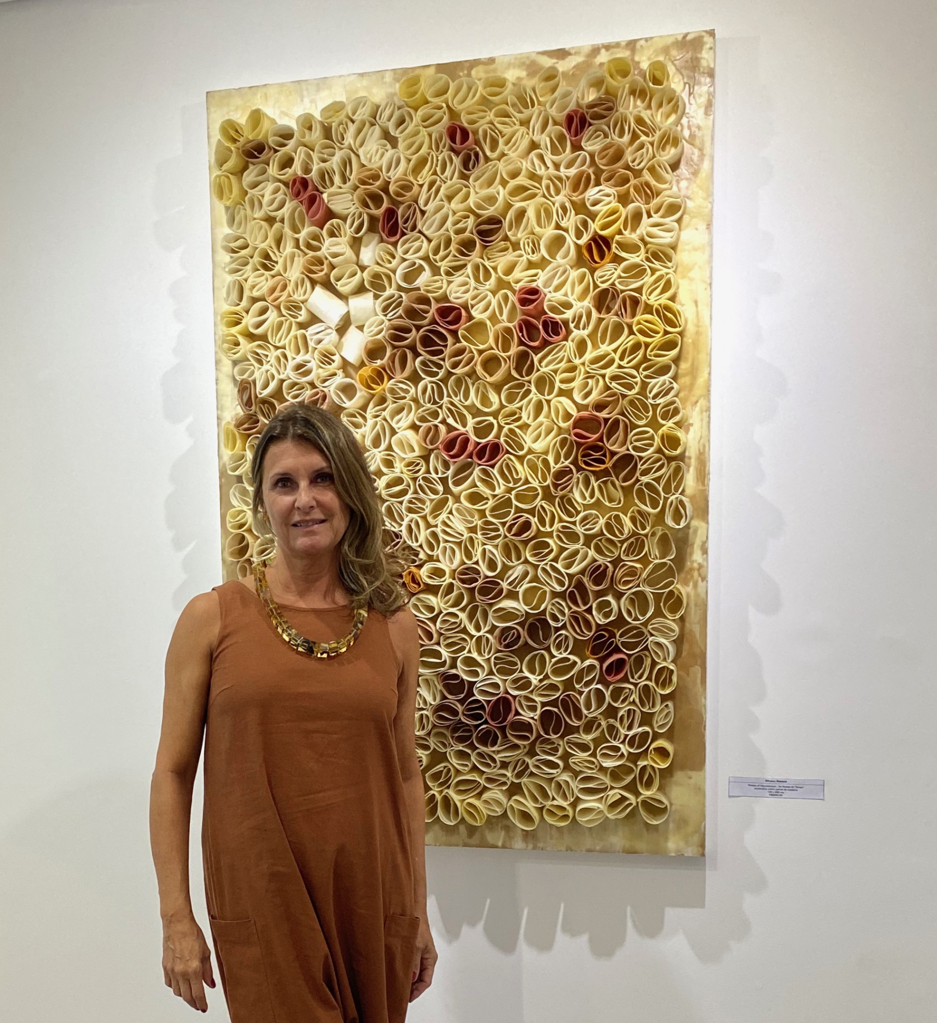 Click here to view  Art 2 - New Gallery, SP- BR by Silvana LaCreta Ravena